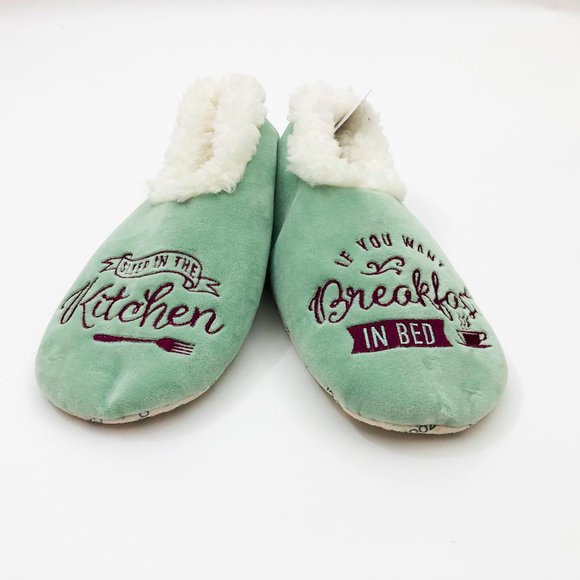 Snoozies Women's Slippers  If You Want Breakfast in Bed Sleep in Kitchen Med 7/8 - Picture 3 of 7